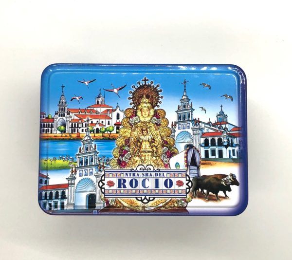 Caja de lata rectangular, cuyo diseño está basado en imágenes exclusivas del Rocío.